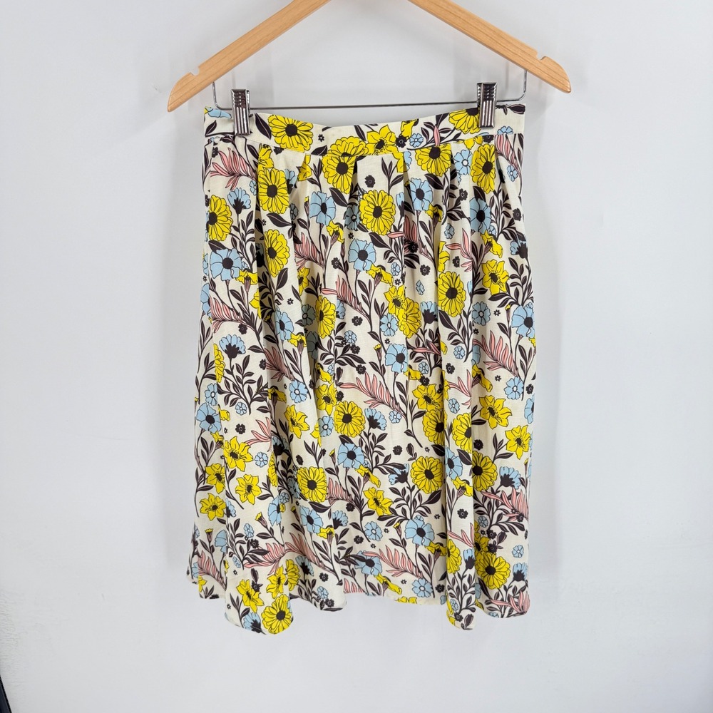 ModCloth Floral Pleated A-Line Skirt Cream Yellow Blue Medium Vintage Style